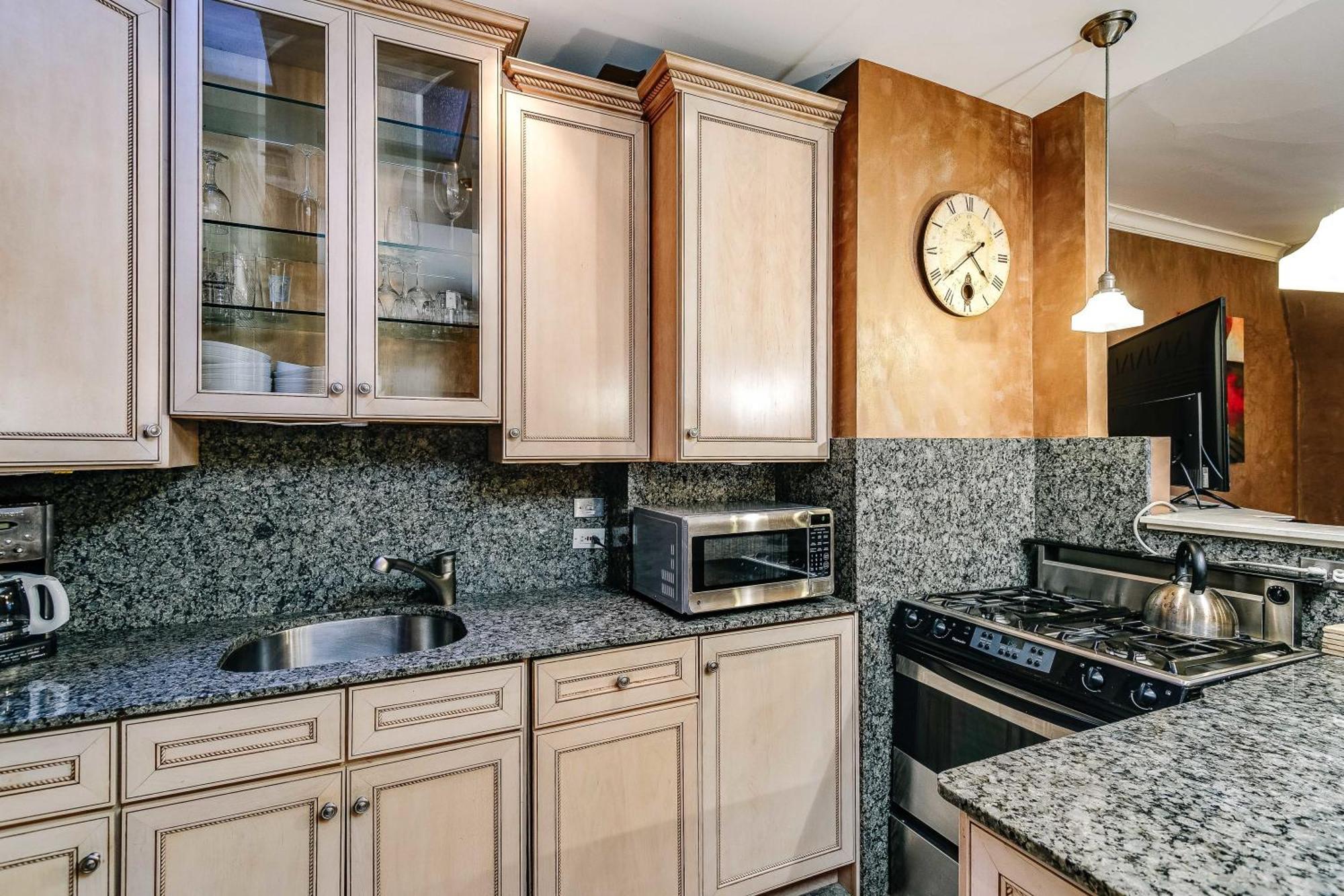 Historic And Unique Brownstone In Gold Coast - Downtown - 3 Apartment Chicago Luaran gambar